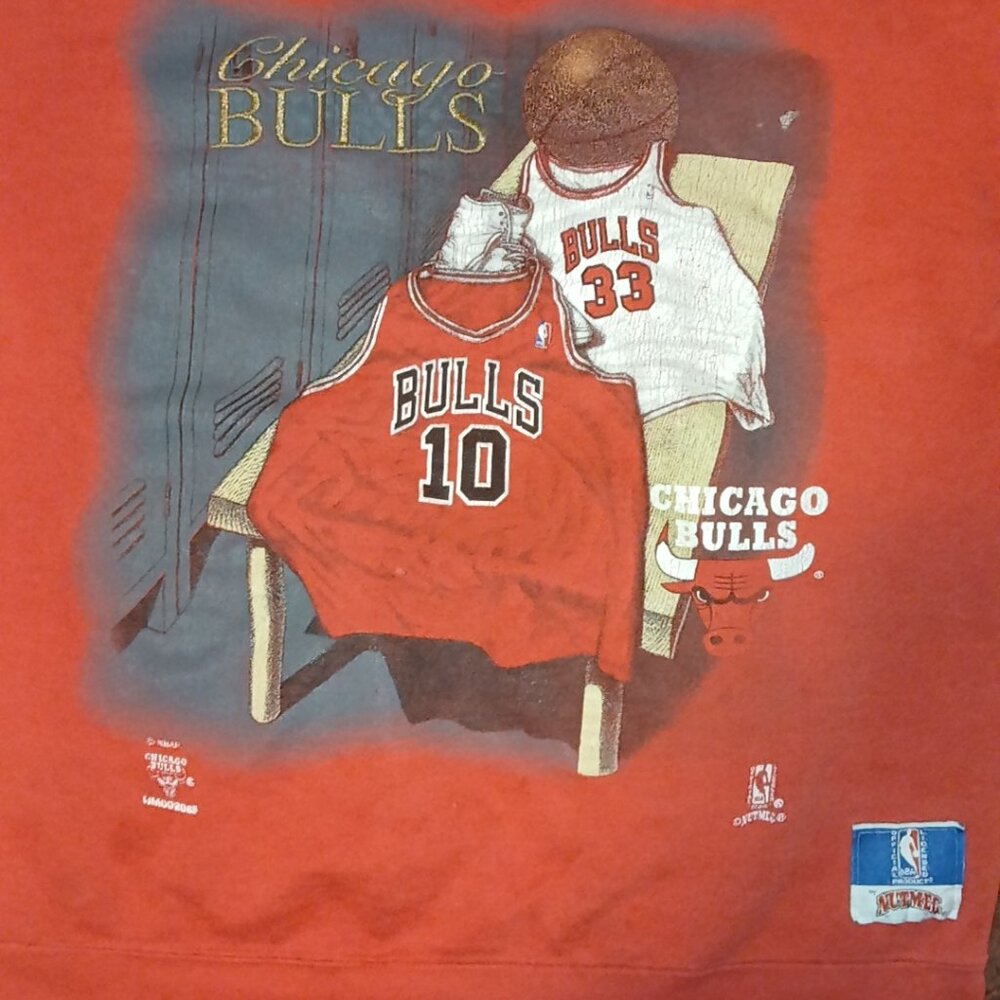 Vintage 1990s bulls sweatshirt